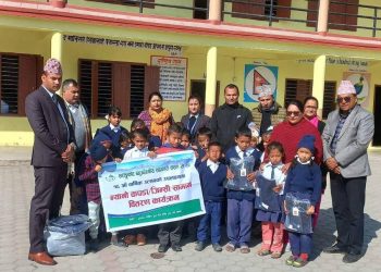 सराङकोट बहुउद्देश्यीय सहकारी संस्थाद्धारा न्यानो कपडा बितरण