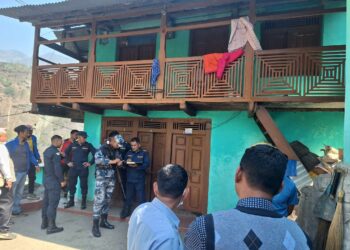 पर्वतमा एक दम्पती मृत फेला