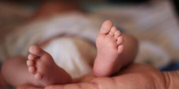 बेवारिसे अवस्थामा नवजात शिशु फेला