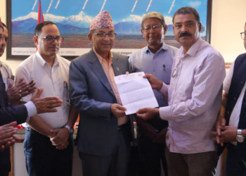 काँग्रेसले प्रमुख आचार्यलाई बुझाए जापनपत्र