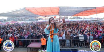 पोखरा महोत्सवमा दर्शकको भीड, आइतबार प्रकाश दुतराज र उर्गेनको प्रस्तुती रहने