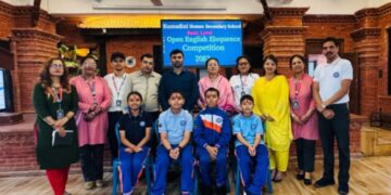 कुमुदिनी होम्समा वक्तृत्वकला सम्पन्न