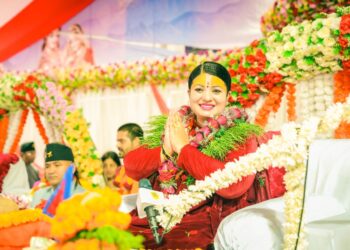 कोटिहोममा गुरुङ समुदायको पोसाकमा भागवत मञ्जरी राधिका दासी