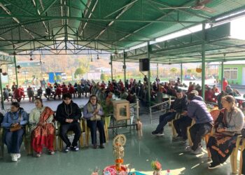 उपकार बचत तथा ऋण सहकारीले स्थापना दिवसमा मानवसेवा आश्रममा भोजन